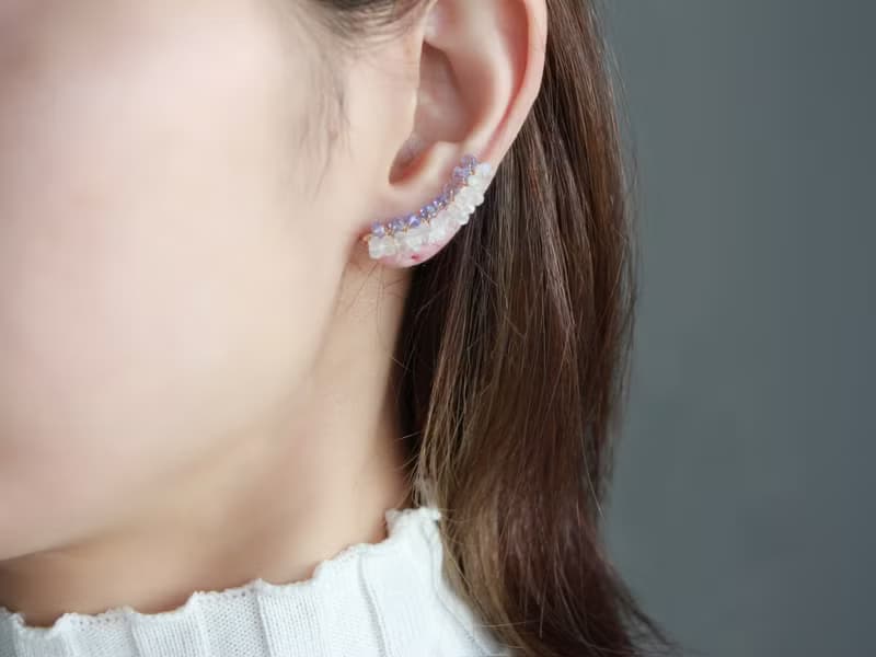 14kgf-tanzanite × rainbow moon stone classical ear climber