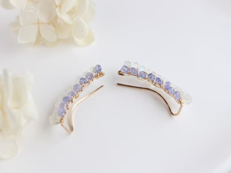 14kgf-tanzanite × rainbow moon stone classical ear climber