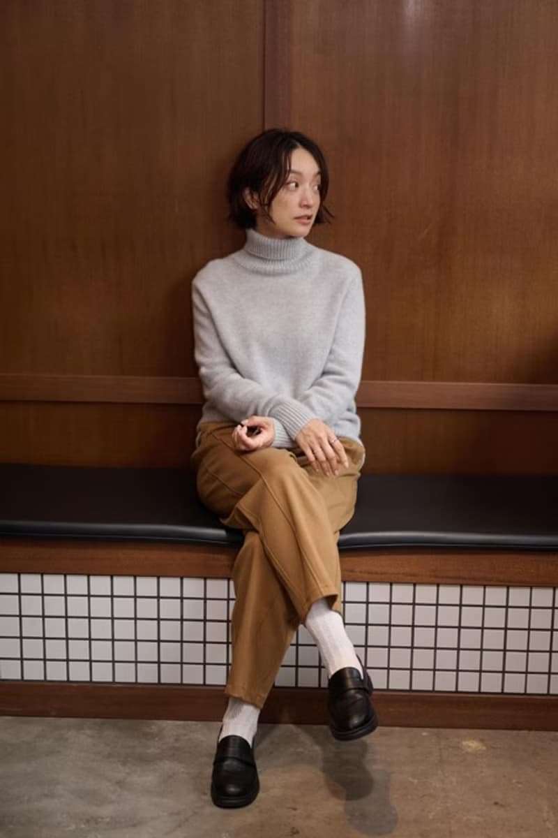 簡約卻能獨當一面 100% 喀什米爾羊毛高領毛衣 厚款 淺灰色