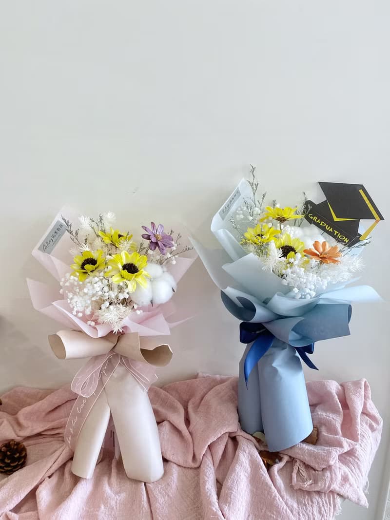 芮米有花_畢業小向日葵花束 乾燥花 韓式花束