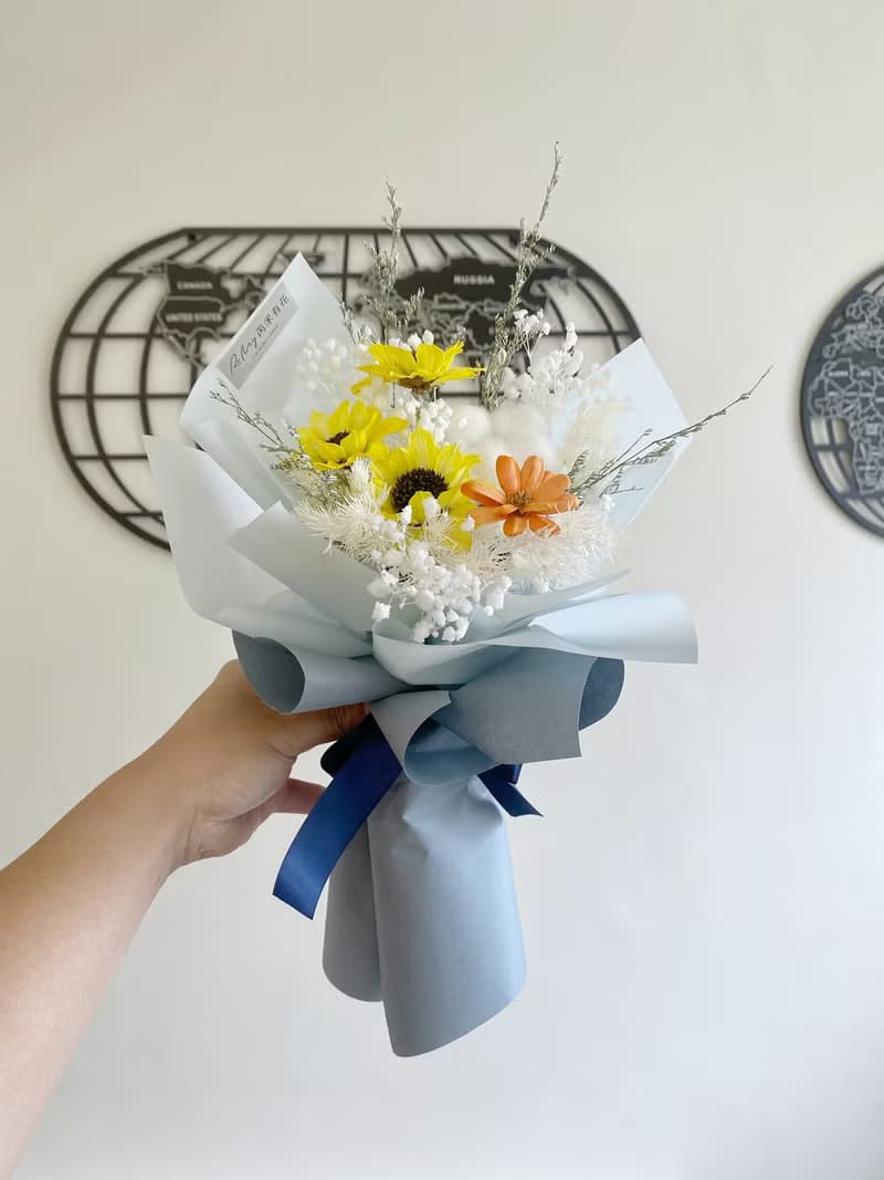 芮米有花_畢業小向日葵花束 乾燥花 韓式花束