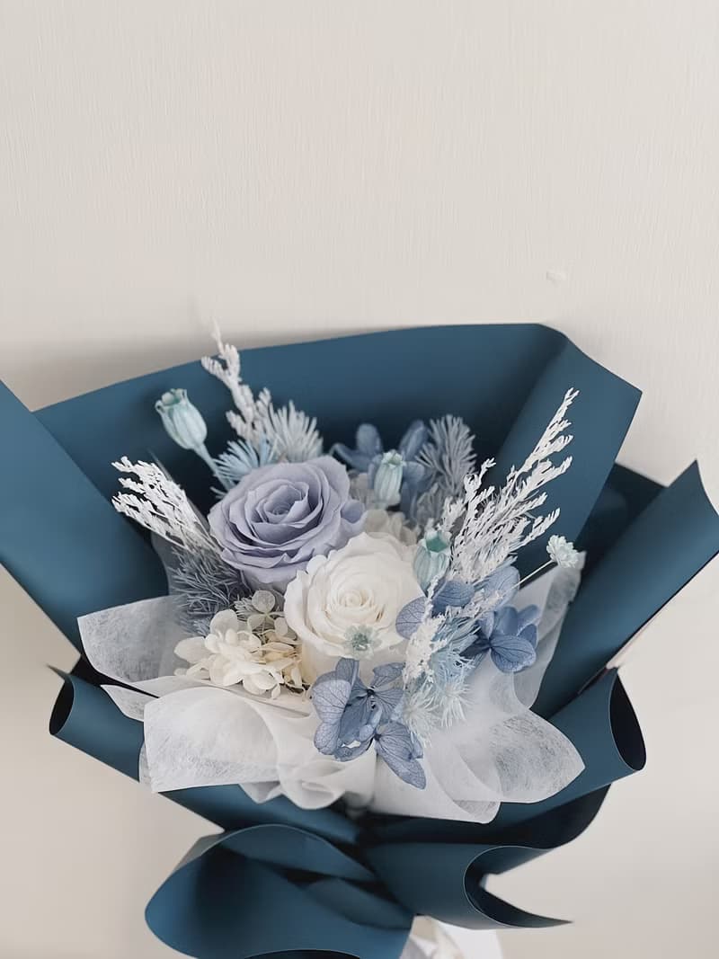 【永生玫瑰花花束】• 情人節/永生玫瑰花/永生玫瑰花花束/玫瑰花