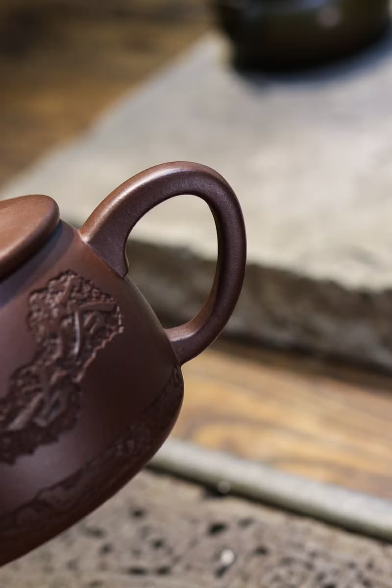 送禮紫砂壺茶壺汉瓦   紫泥 180ml 14孔 刘素素作品  简洁直接 口