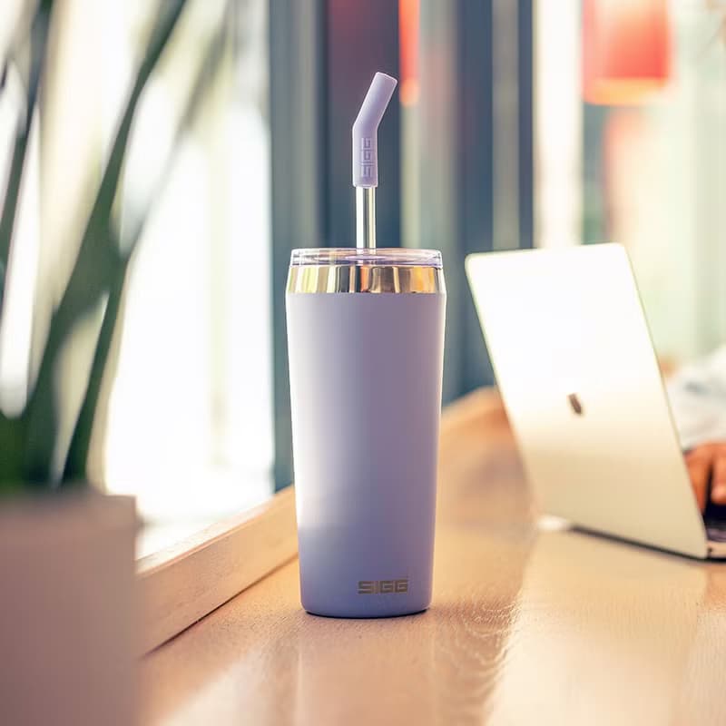 瑞士百年 SIGG Helia 保溫吸管杯 600ml - 寧靜紫藍