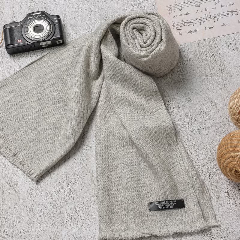 【窄版】喀什米爾羊毛圍巾 無染原色淺灰 脖圍 手工機織