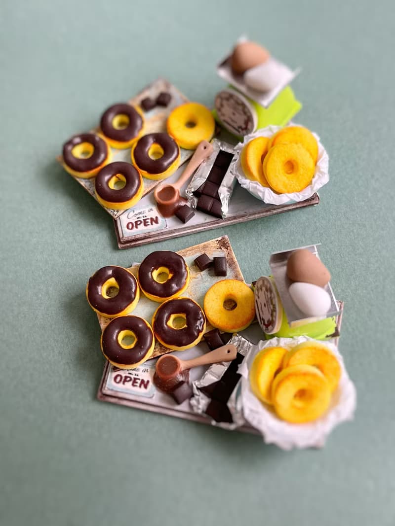Kitchen miniature donuts in chocolate Glaze