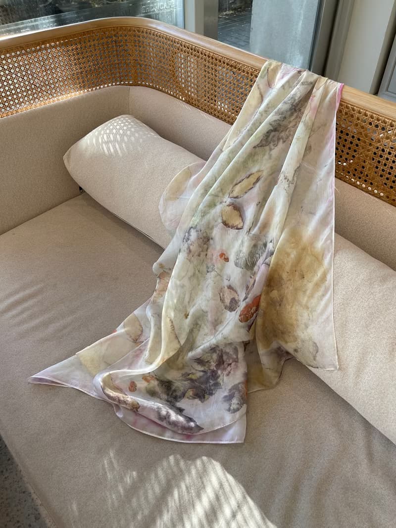 花葉移印染長絲巾 - 曉夢輕紗