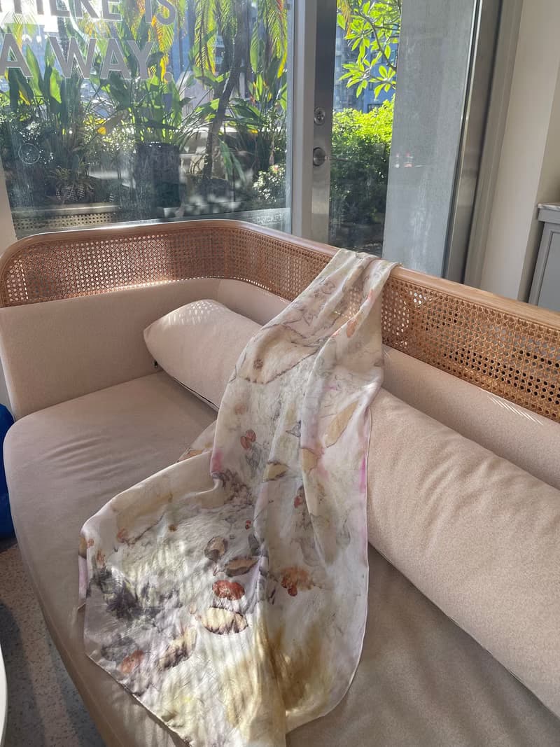 花葉移印染長絲巾 - 曉夢輕紗