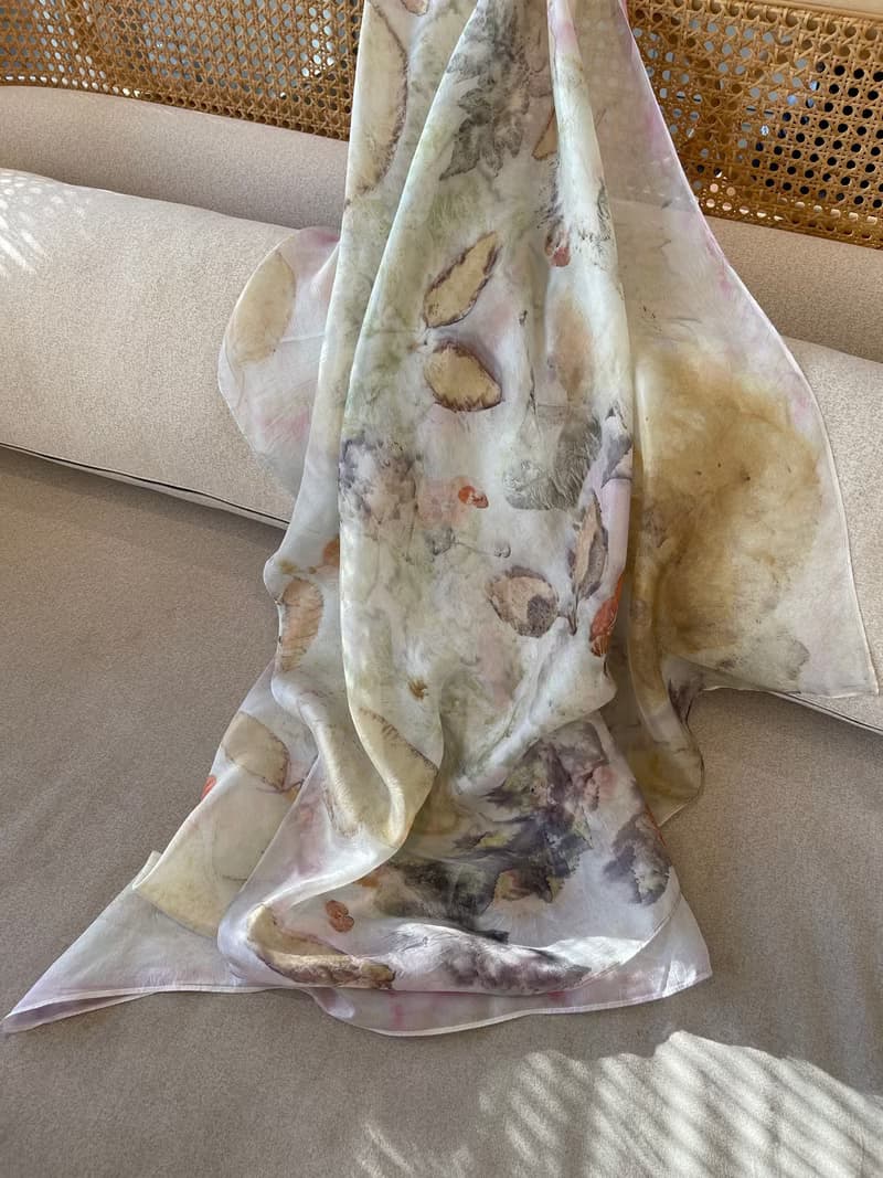 花葉移印染長絲巾 - 曉夢輕紗