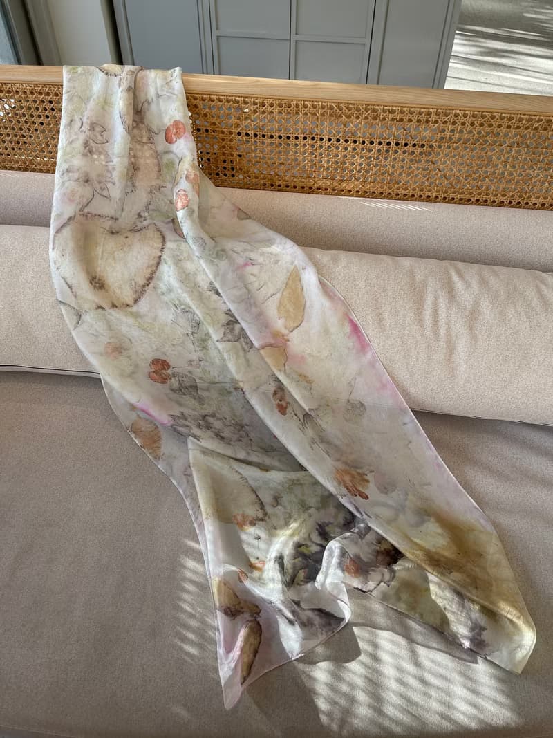 花葉移印染長絲巾 - 曉夢輕紗