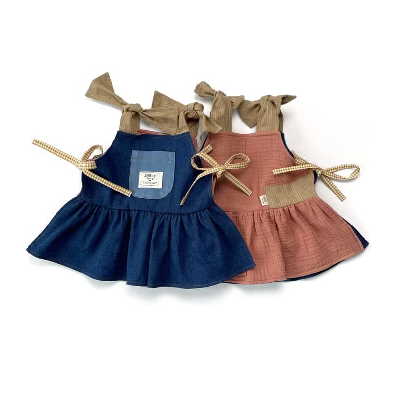 翠絲照顧著植栽 | 雙面牛仔拼接綁帶洋裝式背心罩衫