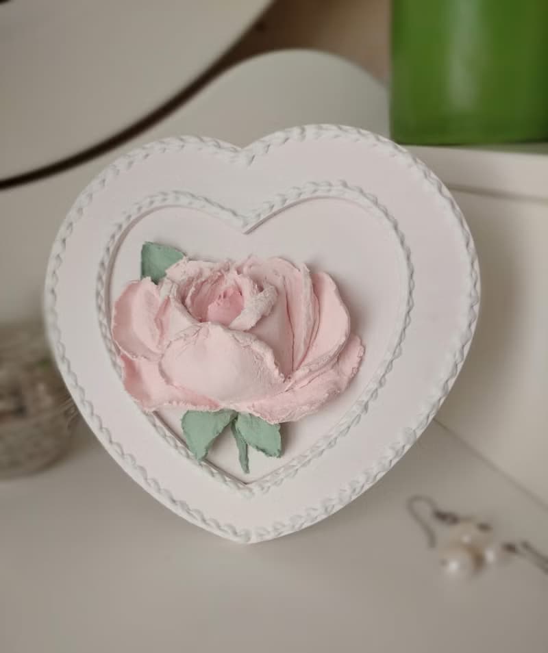 情人节礼物 Valentine's Day gift Heart-shaped photo frame with rose Picture frame