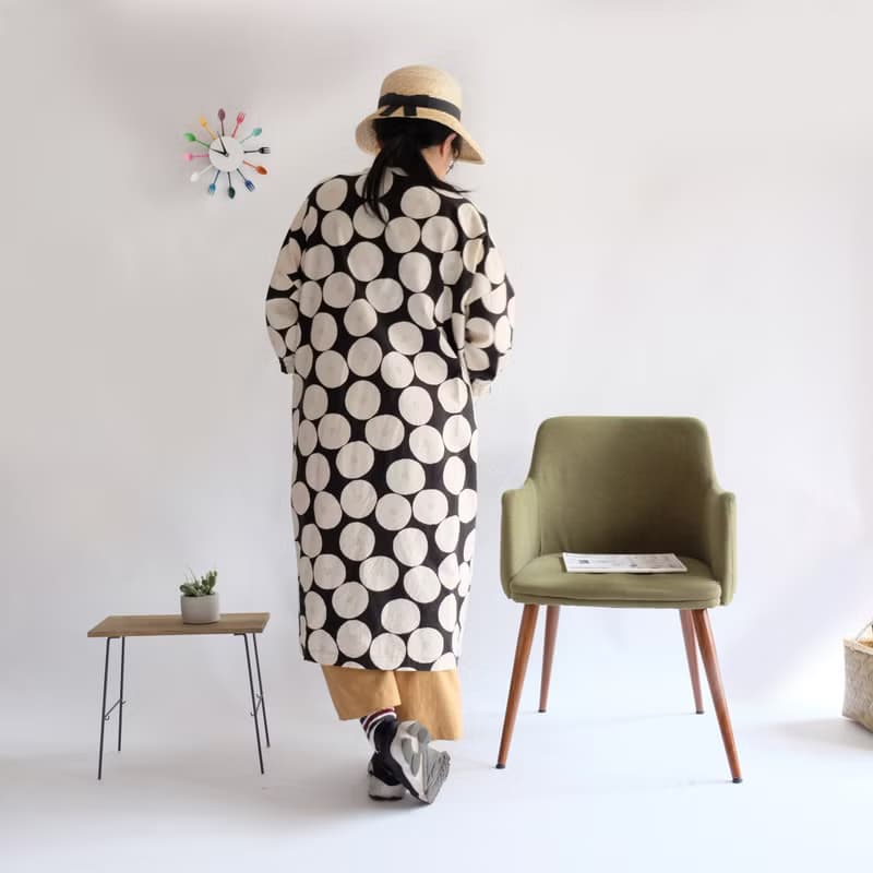 羽黑果子V領日式澎澎袖長版洋裝襯衫