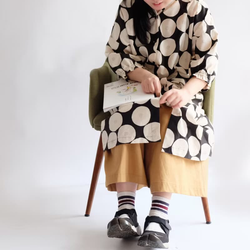 羽黑果子V領日式澎澎袖長版洋裝襯衫