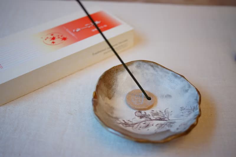 手捏粉引小缽 植粹  Ø9cm 淺缽 醬料碟  點心盤 飾品盤 線香座