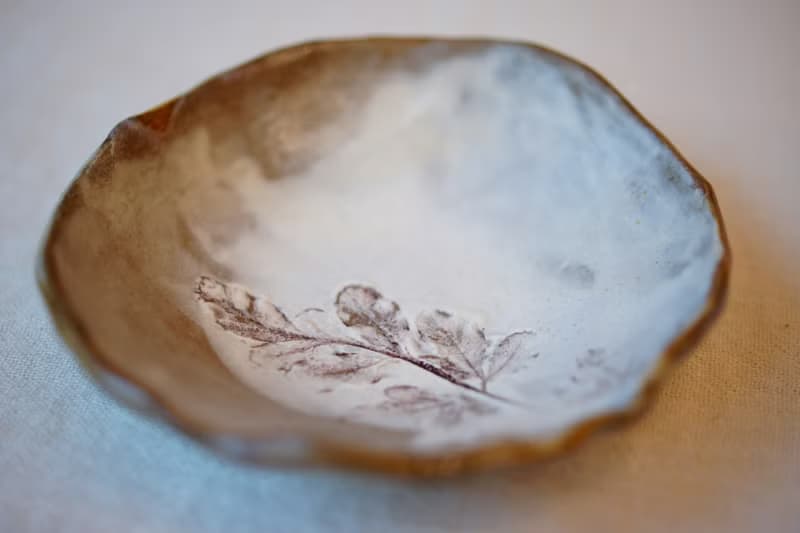 手捏粉引小缽 植粹  Ø9cm 淺缽 醬料碟  點心盤 飾品盤 線香座