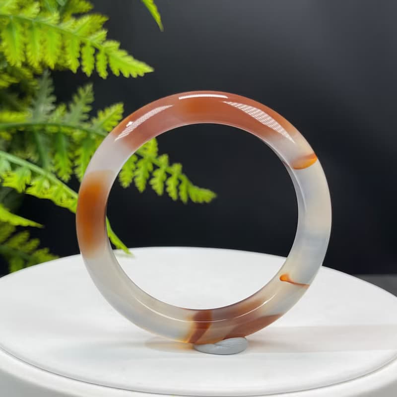 優質 馬達加斯加紅瑪瑙手鐲 51MM 冰透起光飄花玉髓手環 鴻運當頭