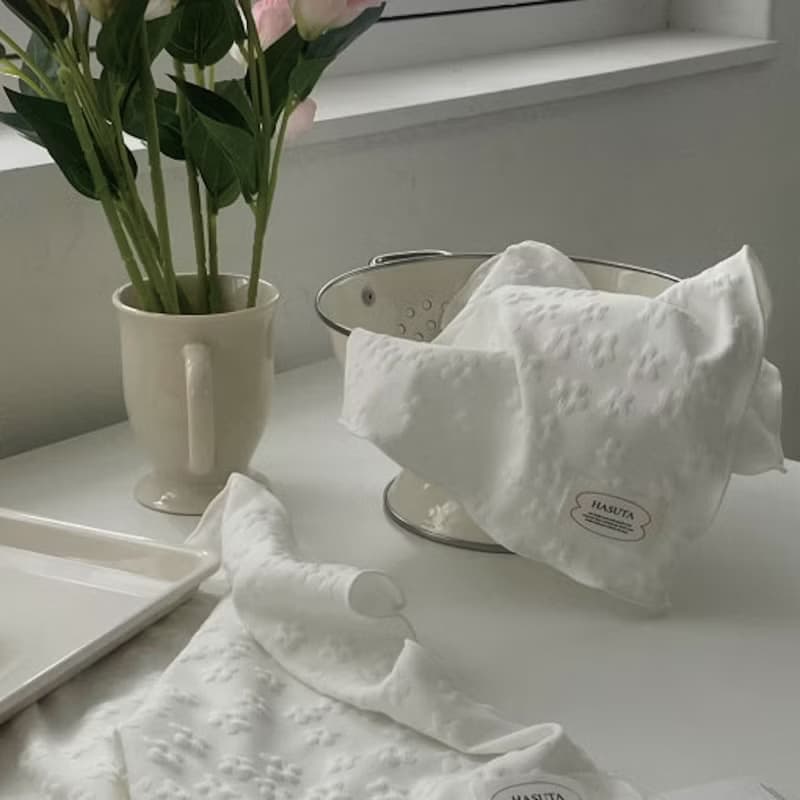 White Flower Kitchen Cloth