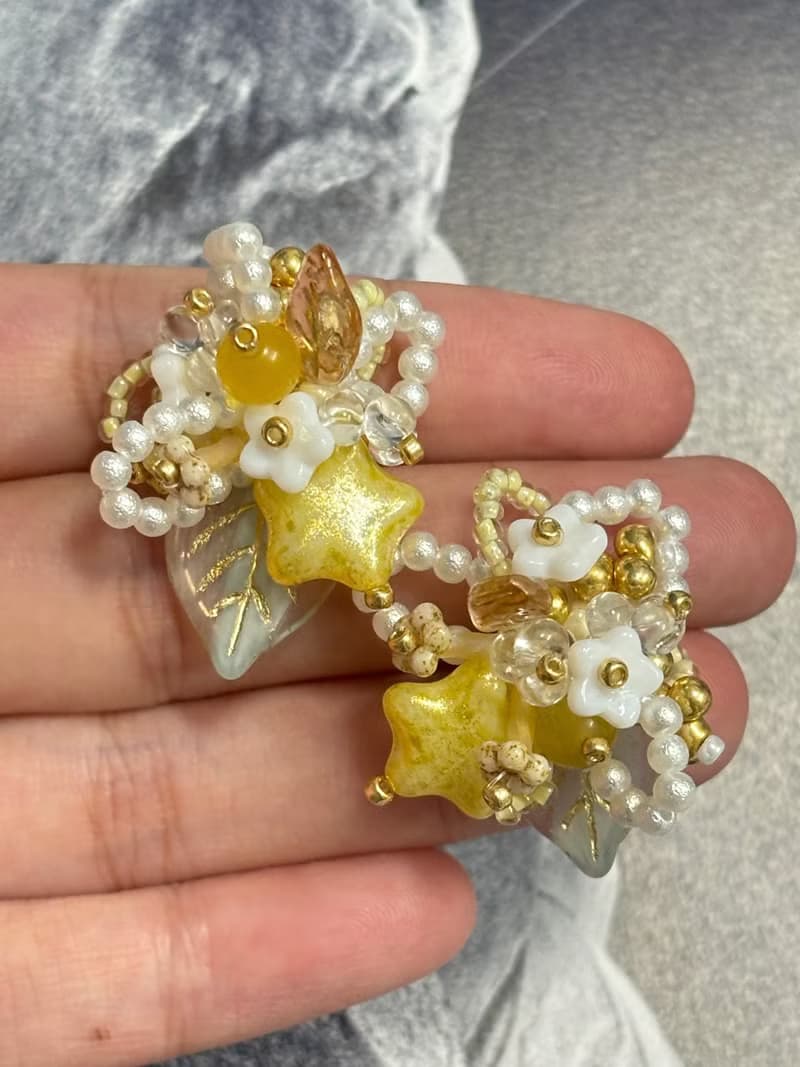 白日繁星 串珠花叢耳針耳環 手作串珠耳釘 花朵耳飾