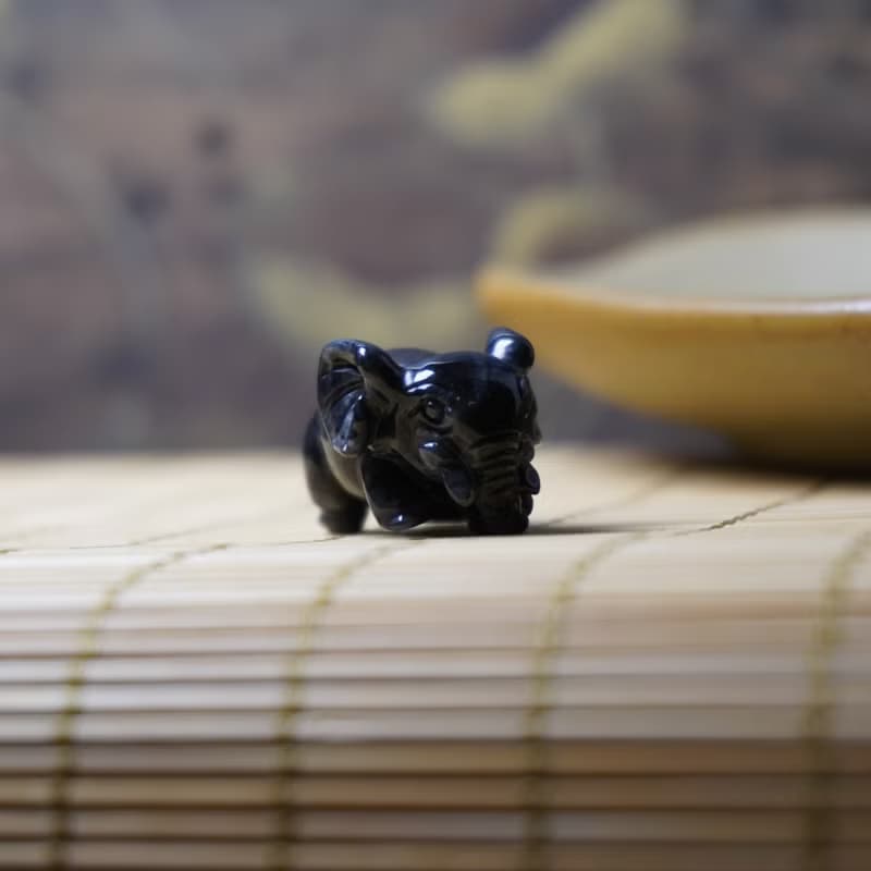 【吉象如意】烏雞翡翠大象擺飾 | 天然緬甸玉A貨翡翠 | 送禮