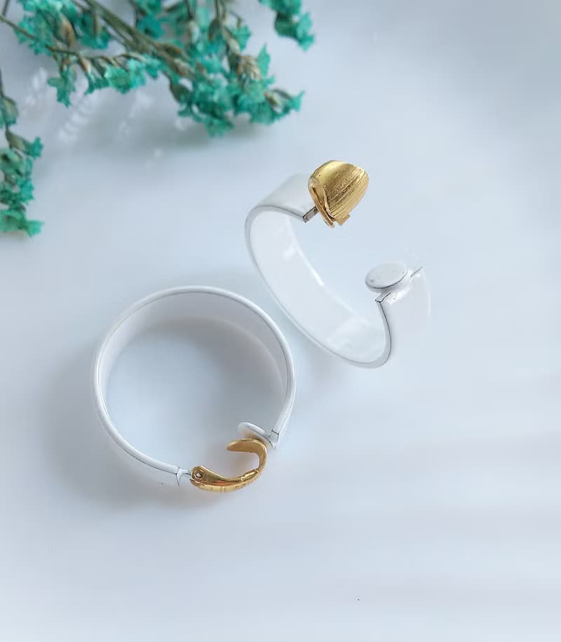 Vintage Jewelry 西洋古董飾品 白琺瑯 C圈 夾式耳環