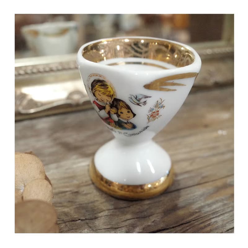 西班牙老件.描金六邊形白瓷蛋杯.瓷杯.瓷器.陳列擺件.稀有件