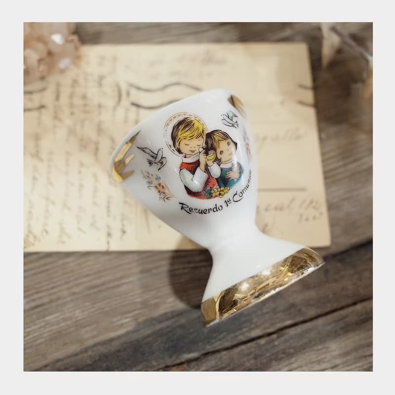 西班牙老件.描金六邊形白瓷蛋杯.瓷杯.瓷器.陳列擺件.稀有件