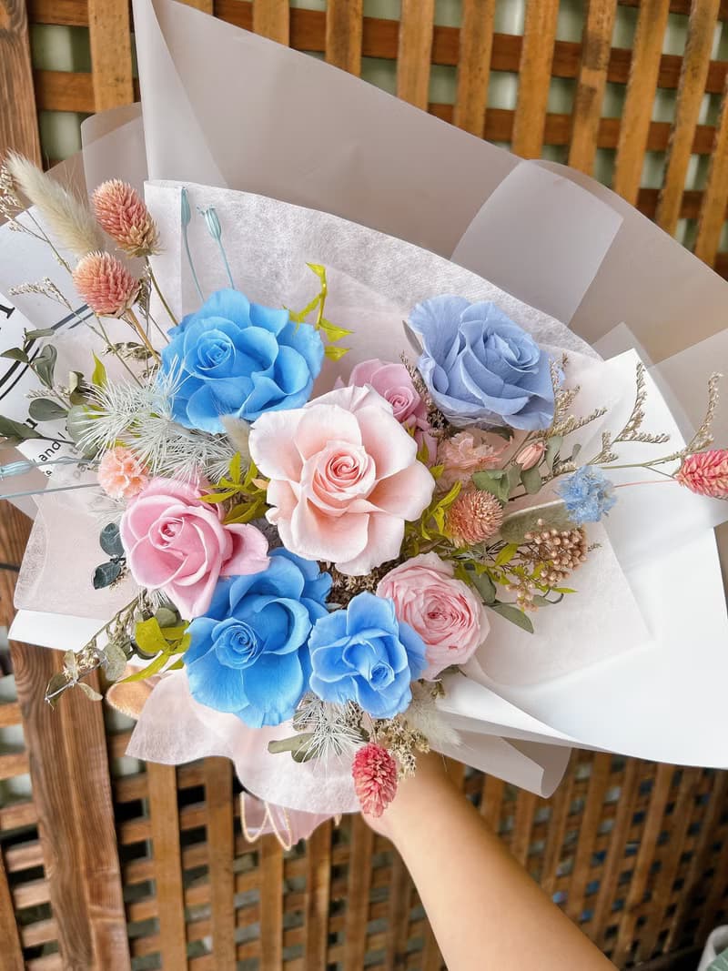 寶貝粉撞色花束 永生花 性別趴 情人節 告白 畢業 求婚 附提袋