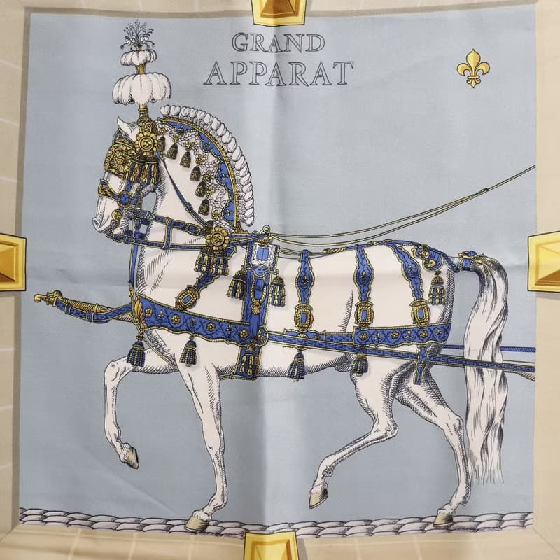 【日本直送】エルメス HERMES カレ90 スカーフ GRAND APPARAT 盛装の馬 シルク 青 レディース【中古】