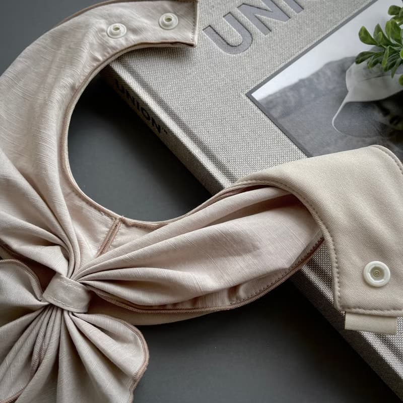 像圍巾一樣的圍嘴 STAIF cream beige