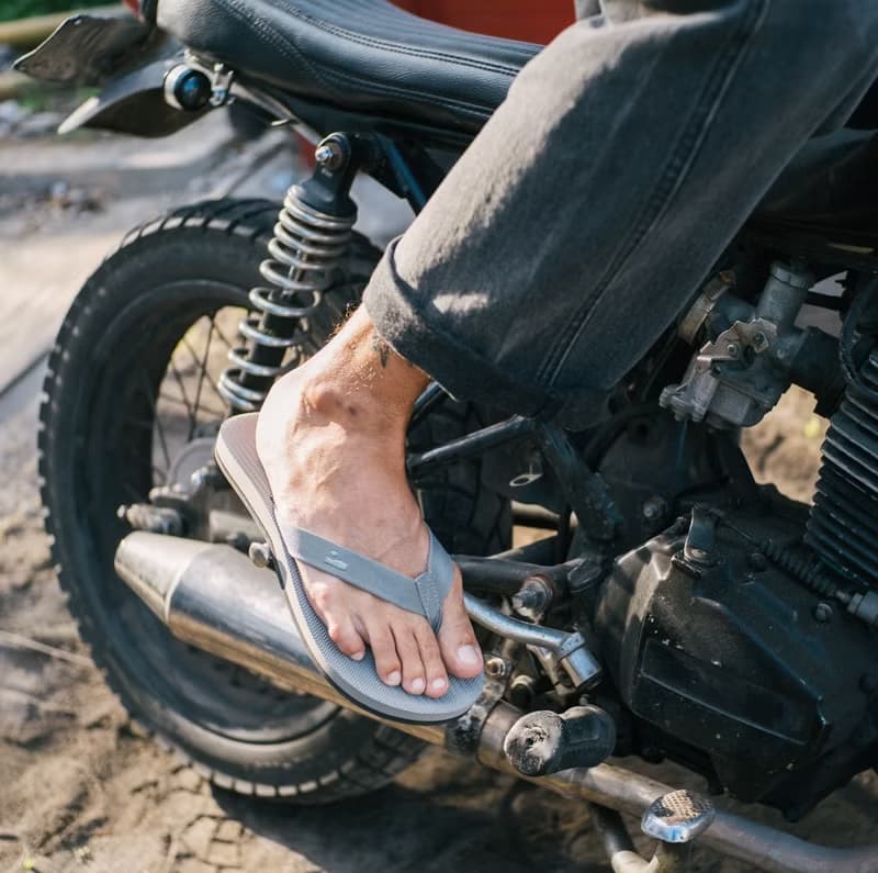 【春夏新品】indosole 環保拖鞋 Easy Living  山岩灰 男