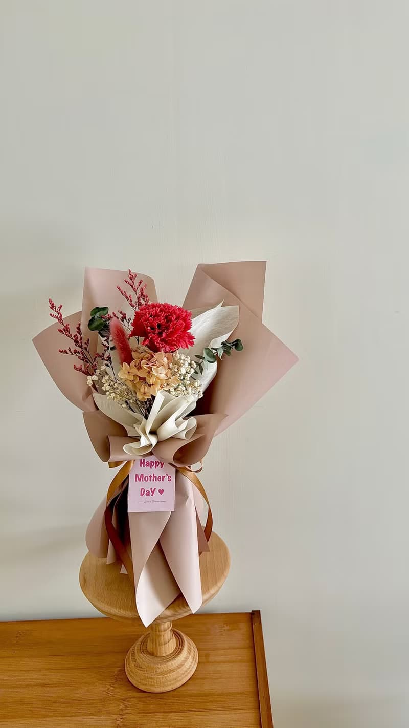 sueing_blossom  永生康乃馨花束