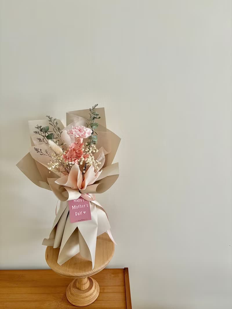 sueing_blossom  永生康乃馨花束