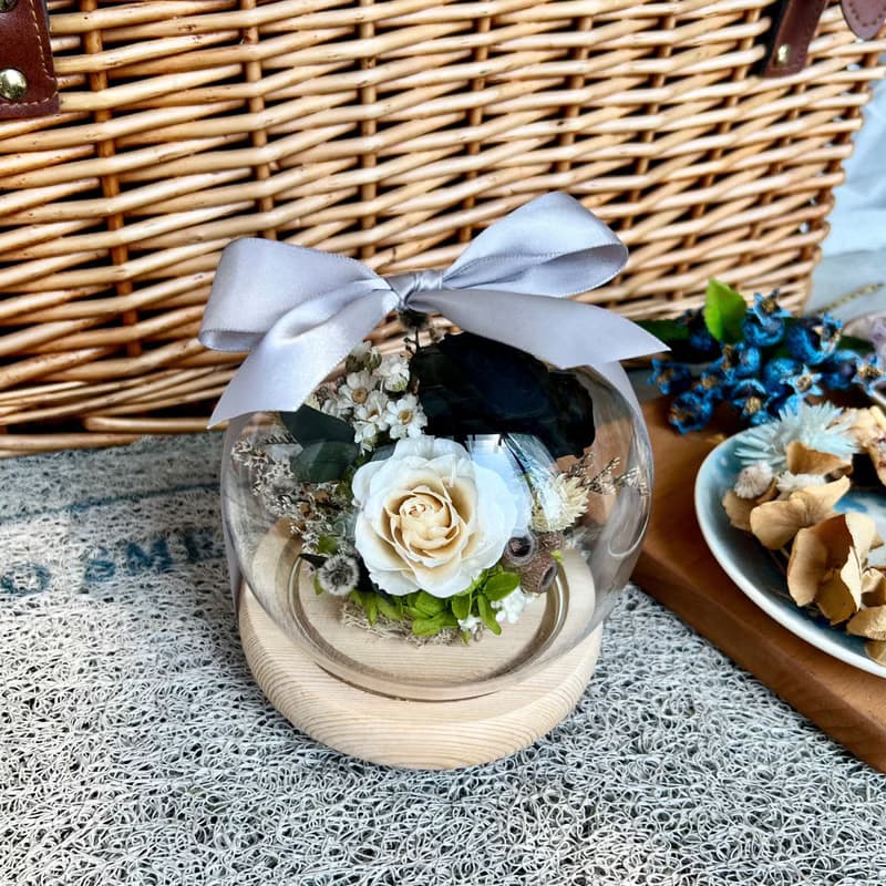 圓球款永生花玻璃小夜燈 情人節禮物