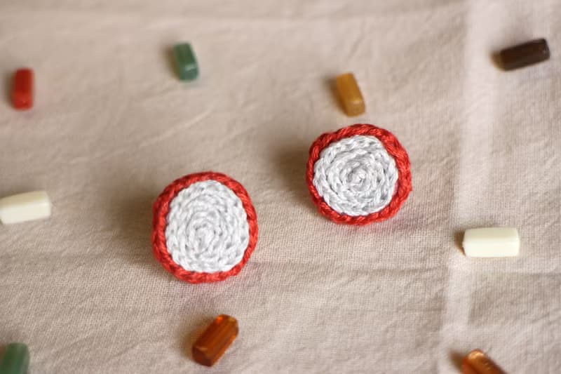 刺繡耳環 202 快樂珊瑚 / 耳夾款