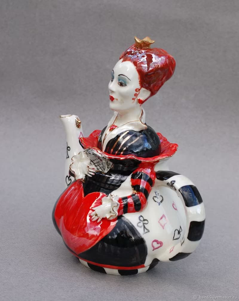 Handmade porcelain teapot, Alice in Wonderland ,Red Queen ,Teapot figurine