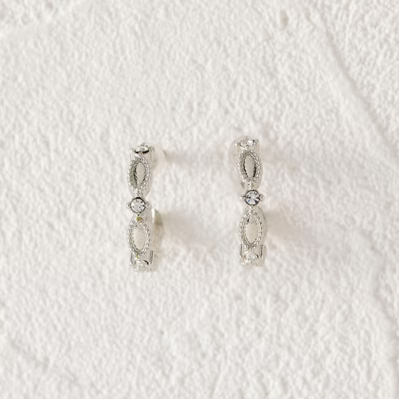 classical crescent pierced earring SV　ニッケルフリークリスタルポストピアス　おしゃれなシンプルデザイン 　シルバー