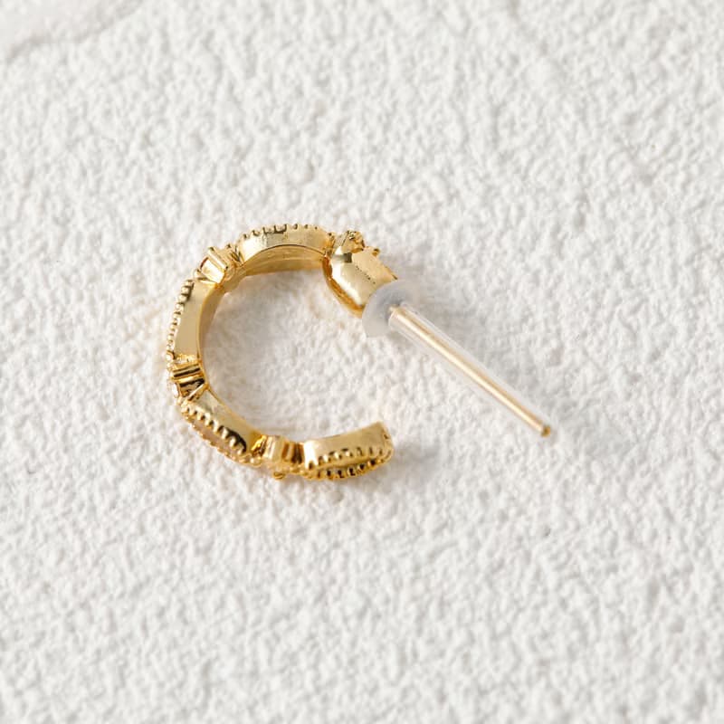 classical crescent pierced earring SV　ニッケルフリークリスタルポストピアス　おしゃれなシンプルデザイン 　シルバー