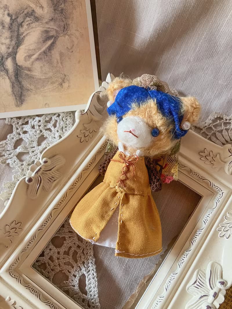 あみぐるみドール【真珠の耳飾りの少女】ねこさんのミニドール