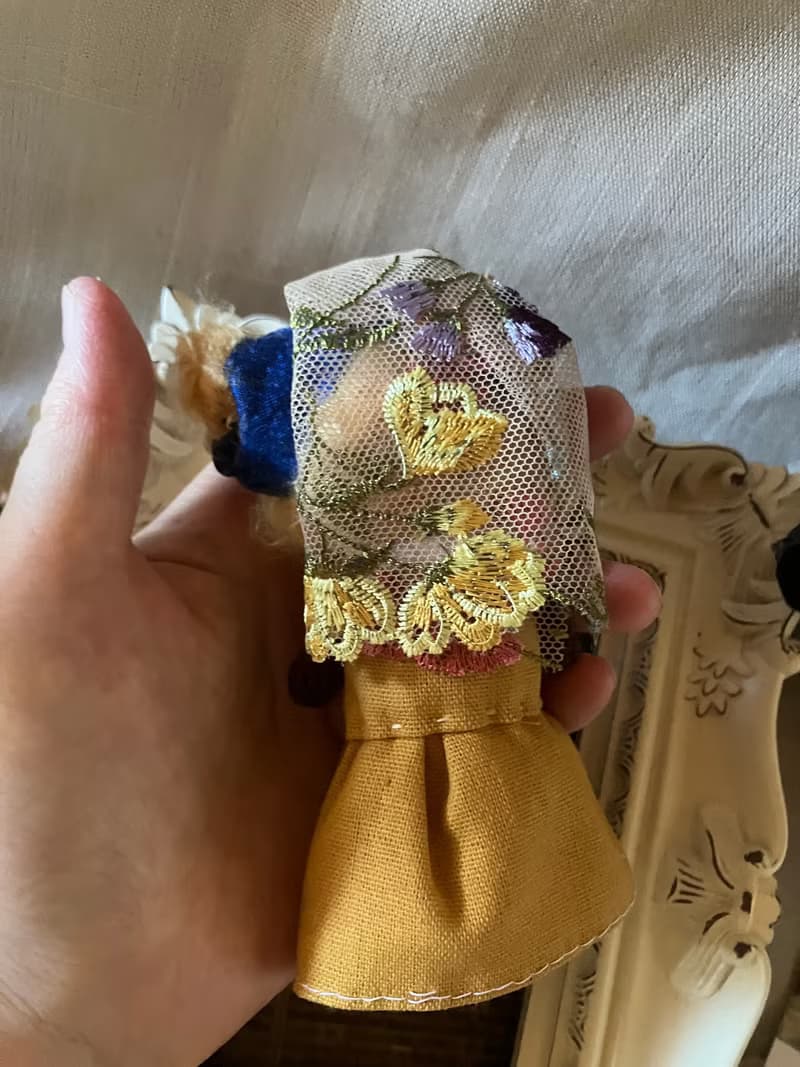 あみぐるみドール【真珠の耳飾りの少女】ねこさんのミニドール