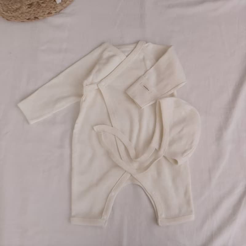 韓國透氣全綿通花布料新生兒套裝  •Ohoh Newborn Set•
