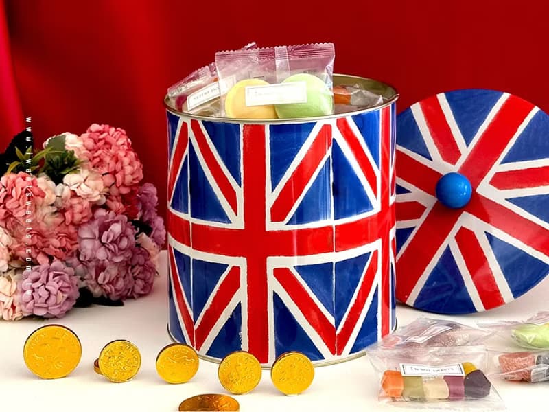 【英國糖果屋】新年獻禮 蛇來呷甜- 艾瑪英倫米字旗糖果圓筒
