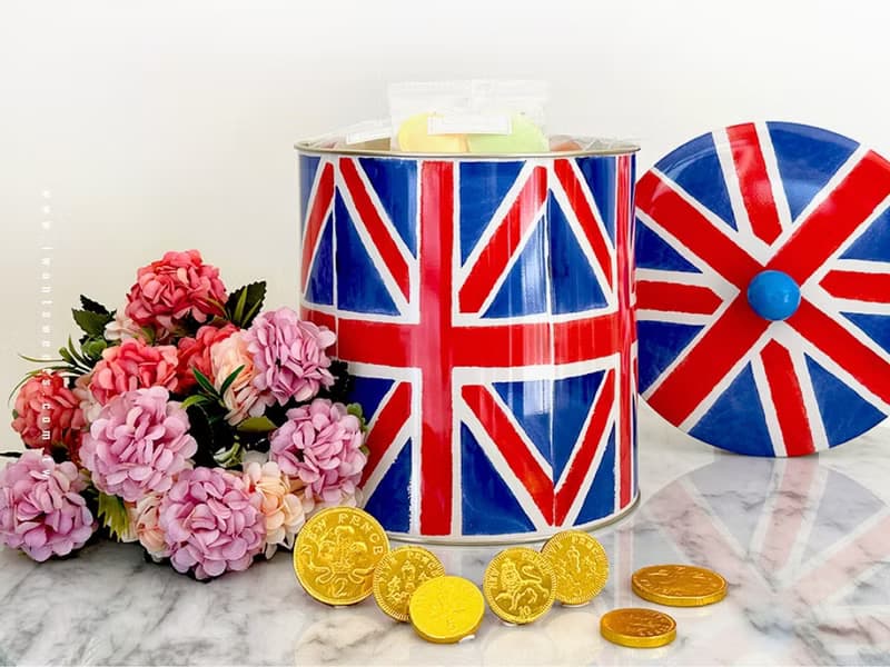 【英國糖果屋】新年獻禮 蛇來呷甜- 艾瑪英倫米字旗糖果圓筒