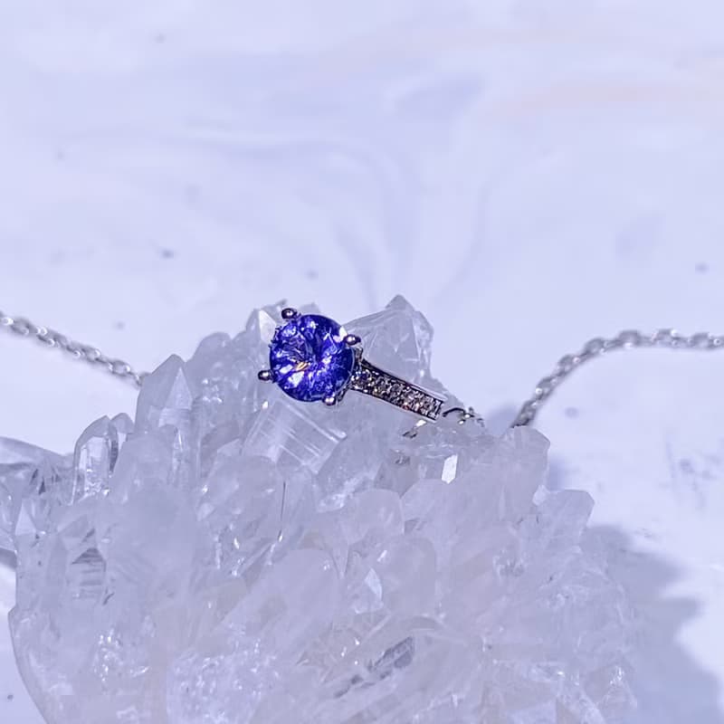 天然丹泉石 天然寶石 小戒指造型寶石項鍊 0.50克拉 925純銀
