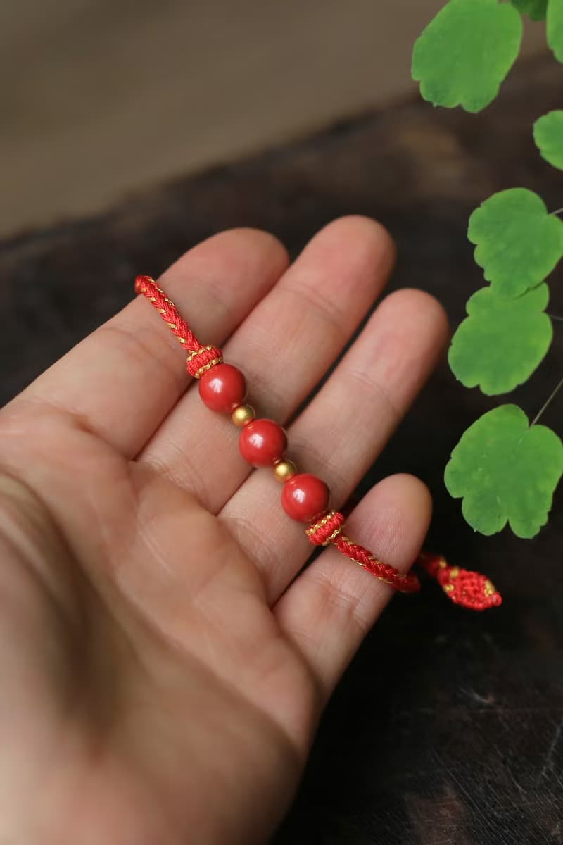 春秋手作繩編 | 新年紅繩 | 高含量8mm帝王砂 沙金隔珠 | 吉祥年