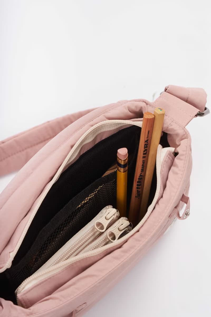 PEBBLE - nylon puffy crossbody bag (pink)