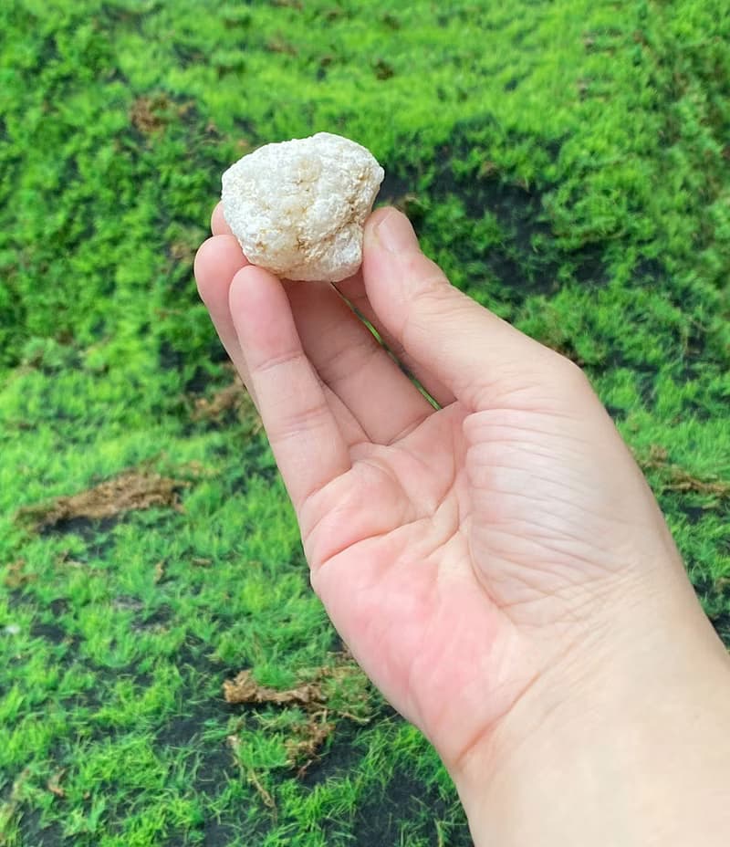 能量擺飾-招財幾何愛心可愛瑪瑙小白晶花球洞 開運 招財 聚財