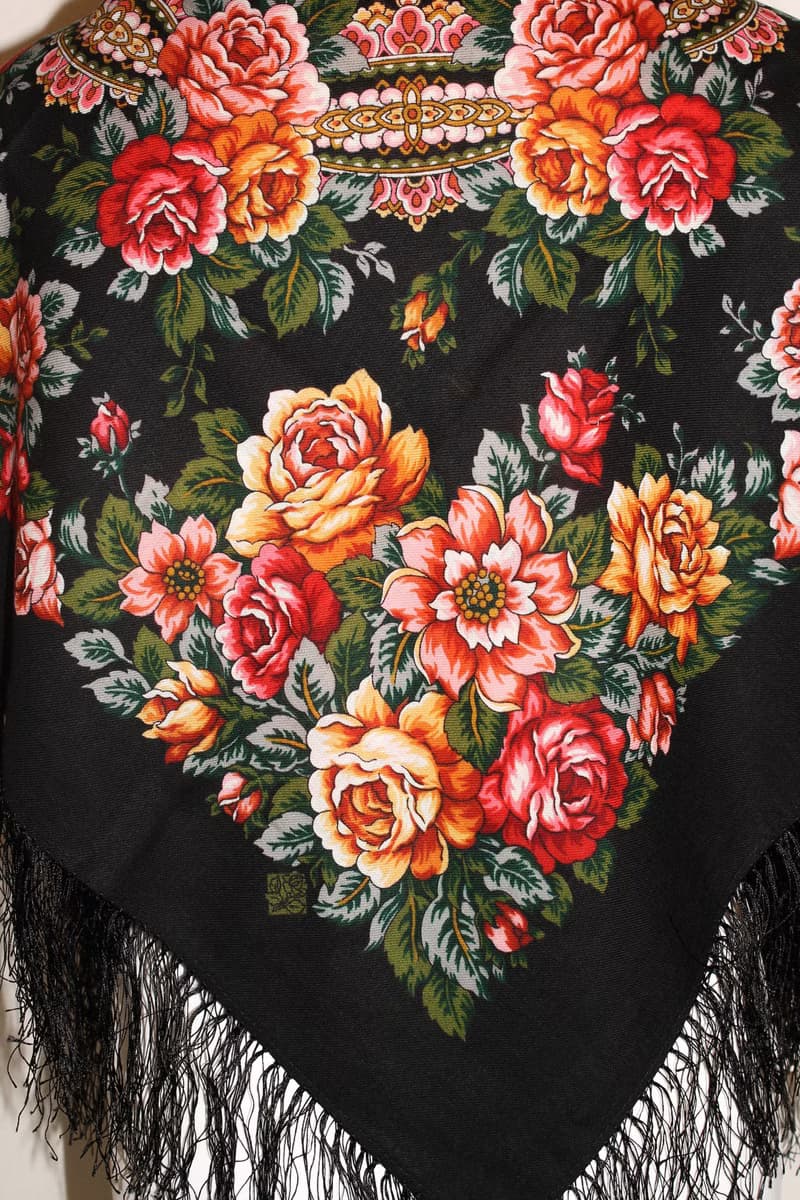 Authentic Pavlovo Posad Russian Shawl Scarf Soft 100% Wool 89x89 cm 1825-18