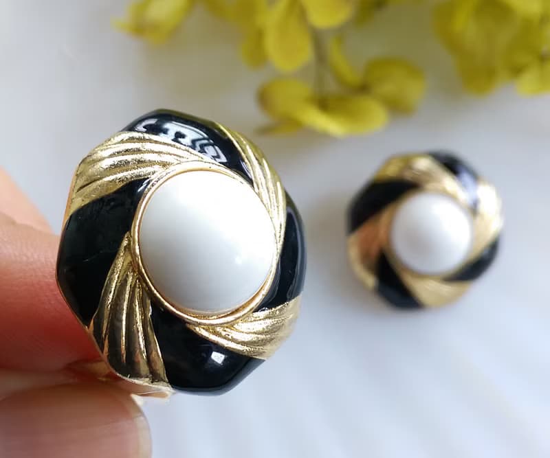 Vintage Jewelry 西洋古董飾品 典雅 雙色白珠 夾式耳環