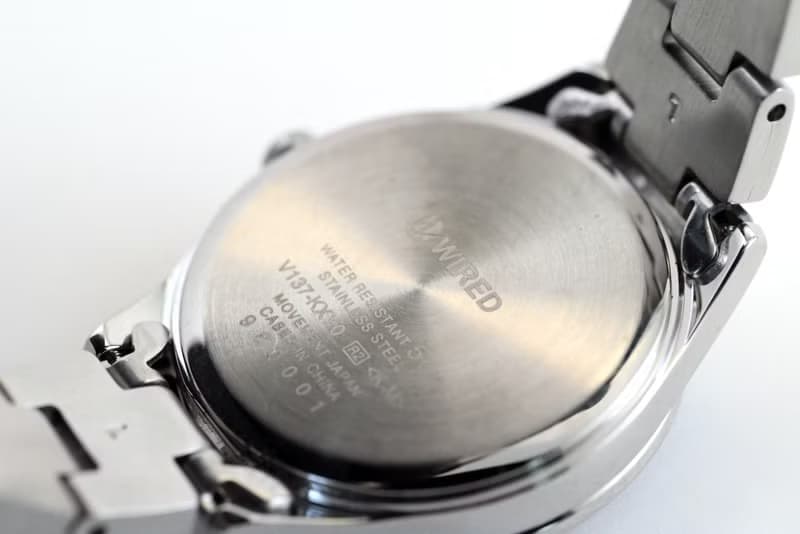 送料無料 SEIKO WIRED ソーラー腕時計 クォーツ 女性用 箱と取扱説明書付き  V137-KXY0 手錶 古董錶 復古手錶 日本直送